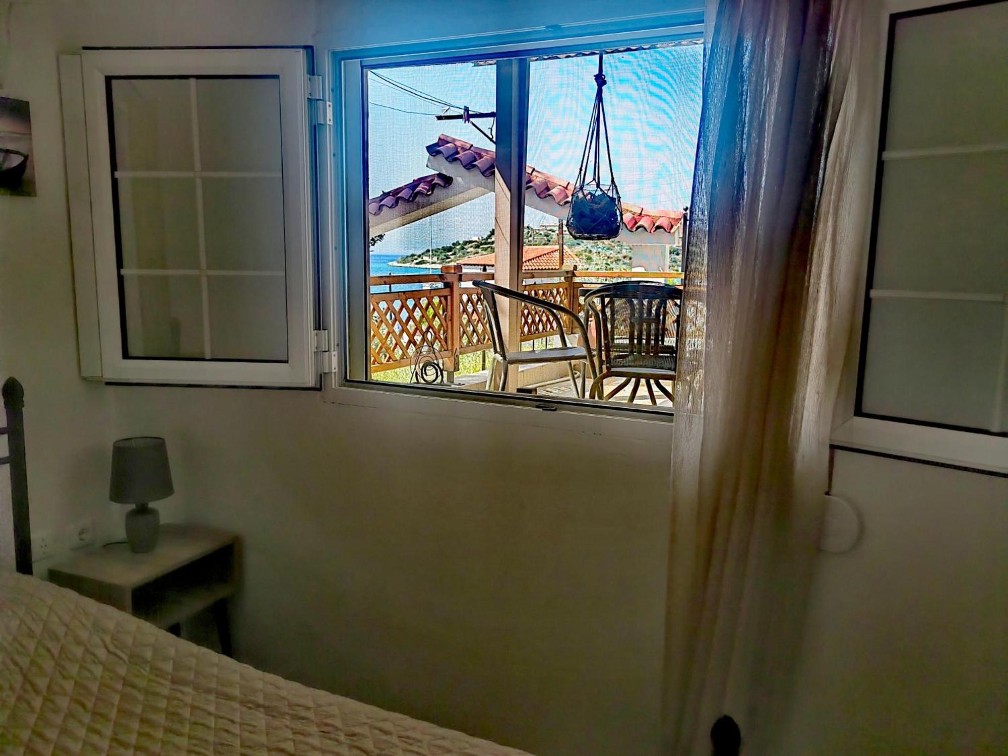 Iliakti Relaxing Seaside Villa Salamís Dış mekan fotoğraf